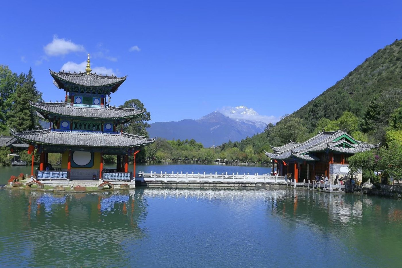 黑龙潭